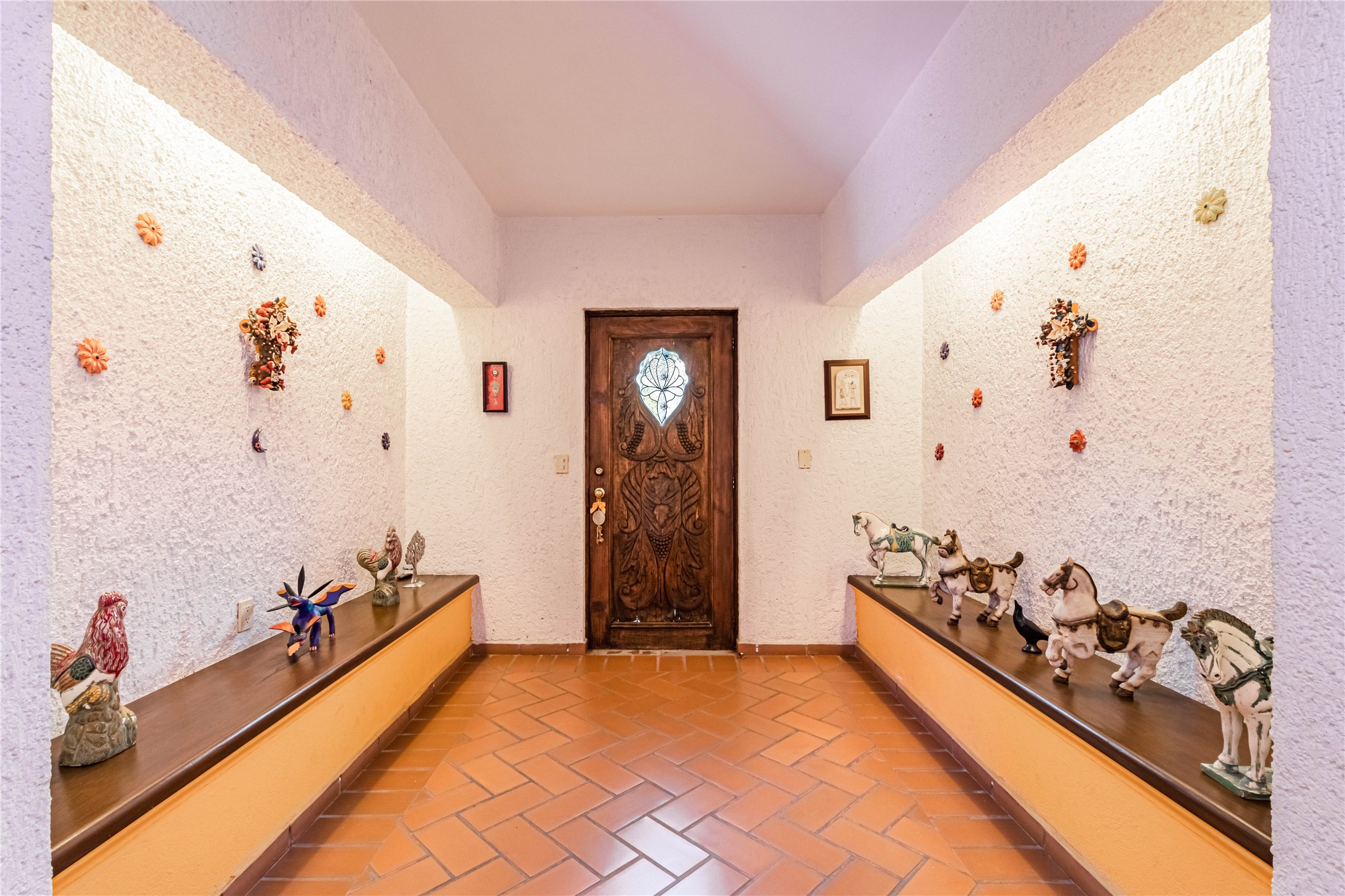 Llamarada Rochester, undefined 62563 - Photo 24 of 50 a bed room with a bed