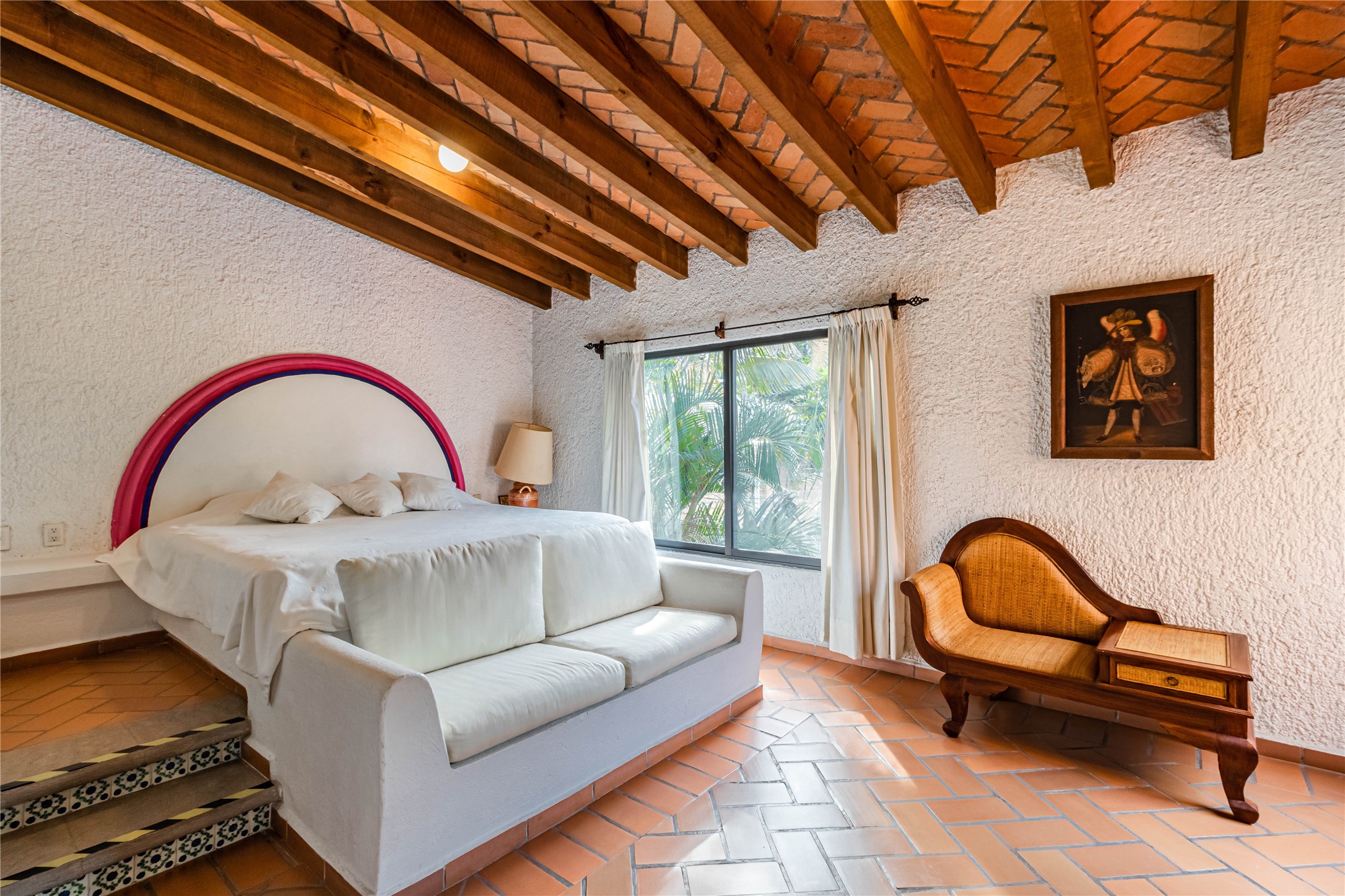 Llamarada Rochester, undefined 62563 - Photo 48 of 50 a living room with furniture garden and a window