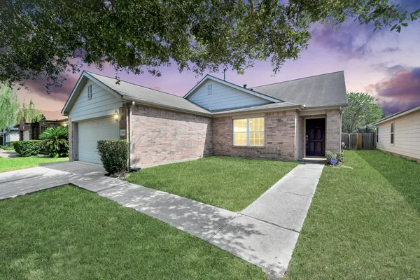 $1,850 | 19702 Rippling Brook Lane, Tomball, TX 77375