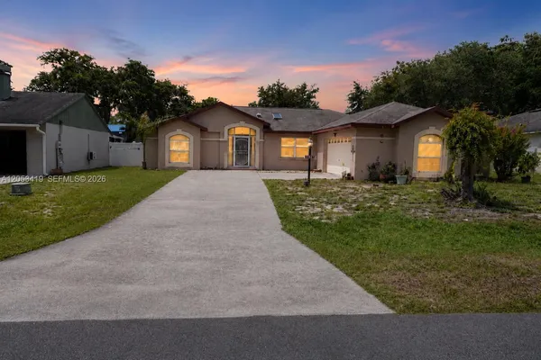 $290,999 | 11130 Fountain Lake Boulevard, Leesburg, FL 34788
