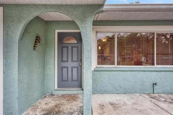 $2,100 | 2212 Vinson Avenue, Sarasota, FL 34232