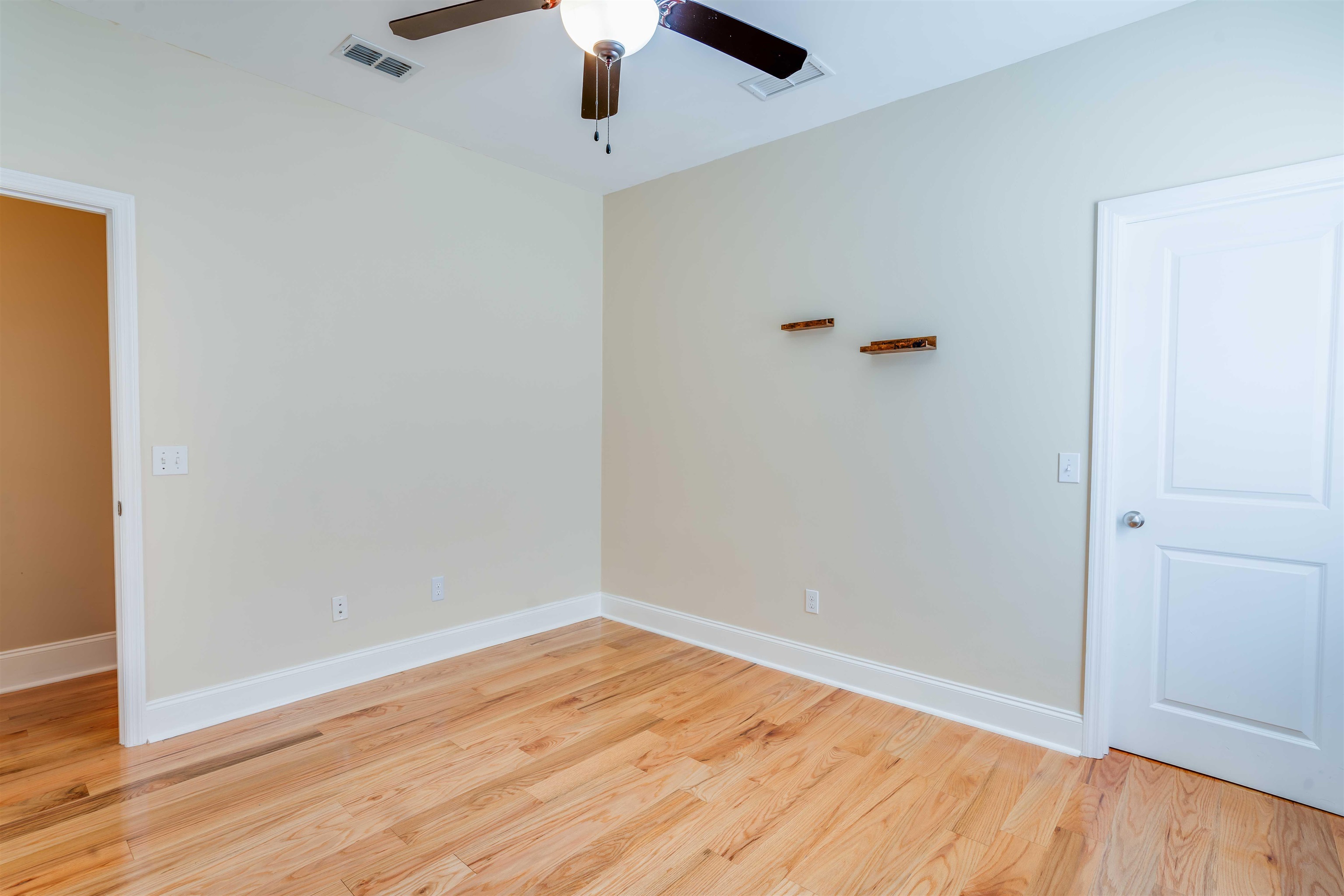 2569 Ulysses Road Tallahassee, FL 32312 - Photo 5 of 42 Gallery Image 5