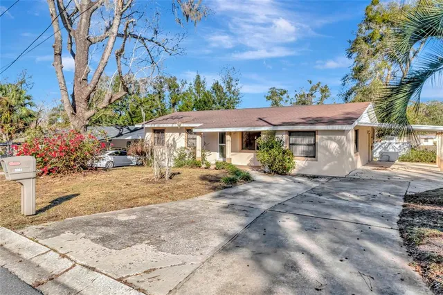 $200,000 | 1021 Hollywood Avenue, Eustis, FL 32726