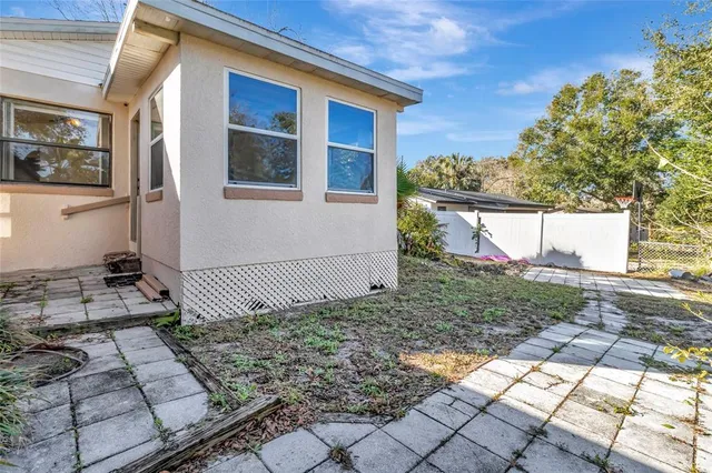 $200,000 | 1021 Hollywood Avenue, Eustis, FL 32726