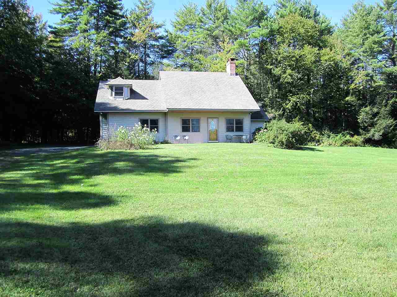 832 Meadowbrook Road Brattleboro, VT 05301 - Photo 2 of 28