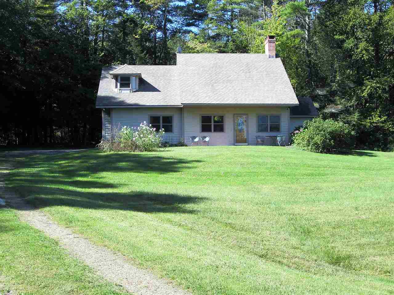 832 Meadowbrook Road Brattleboro, VT 05301 - Photo 3 of 28