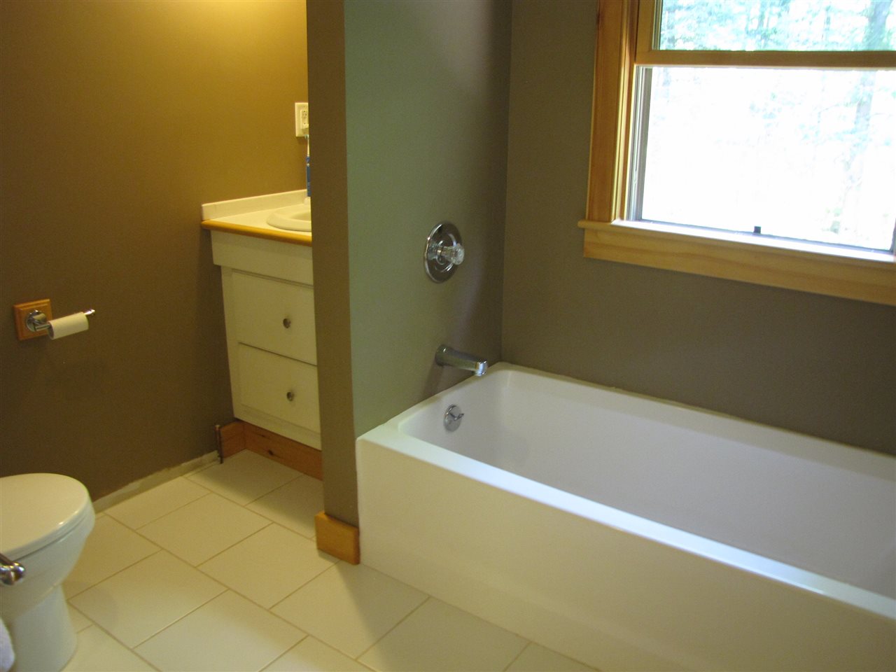 832 Meadowbrook Road Brattleboro, VT 05301 - Photo 23 of 28