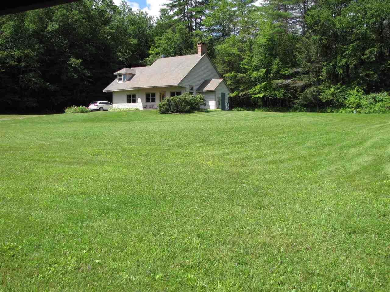 832 Meadowbrook Road Brattleboro, VT 05301 - Photo 4 of 28