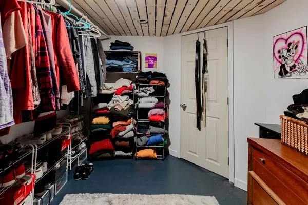 $199,900 | 904 12th Street North, Fargo, ND 58102