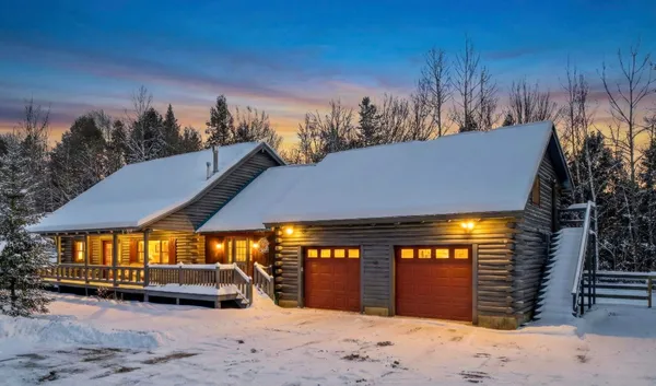 $775,000 | 42 Chickadee Lane, Littleton, NH 03561