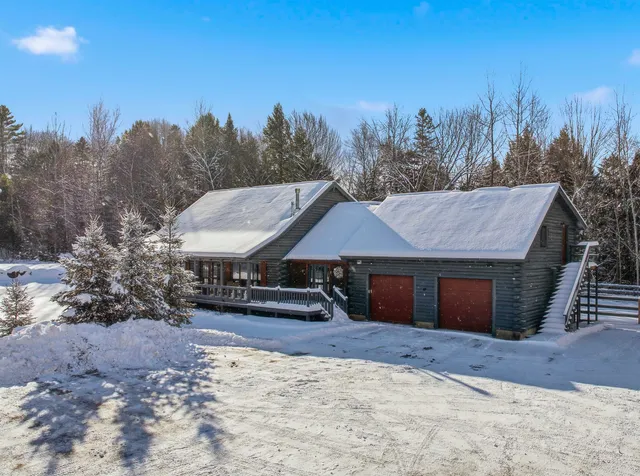 $850,000 | 42 Chickadee Lane, Littleton, NH 03561