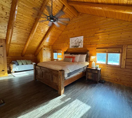 $850,000 | 42 Chickadee Lane, Littleton, NH 03561