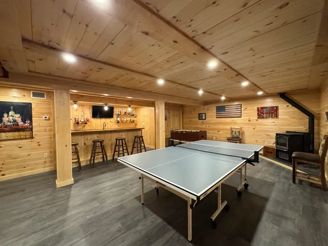 $850,000 | 42 Chickadee Lane, Littleton, NH 03561