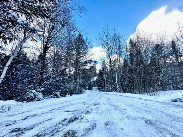 $850,000 | 42 Chickadee Lane, Littleton, NH 03561