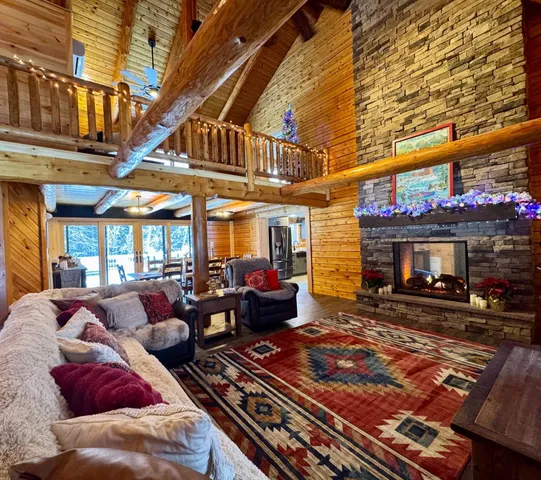 $850,000 | 42 Chickadee Lane, Littleton, NH 03561