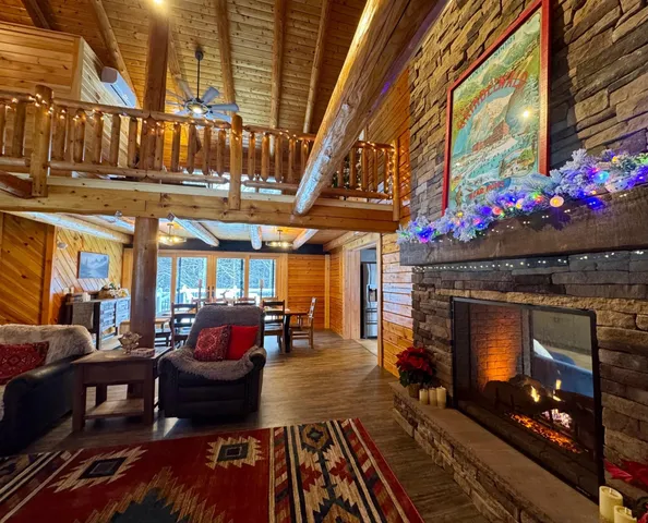 $850,000 | 42 Chickadee Lane, Littleton, NH 03561