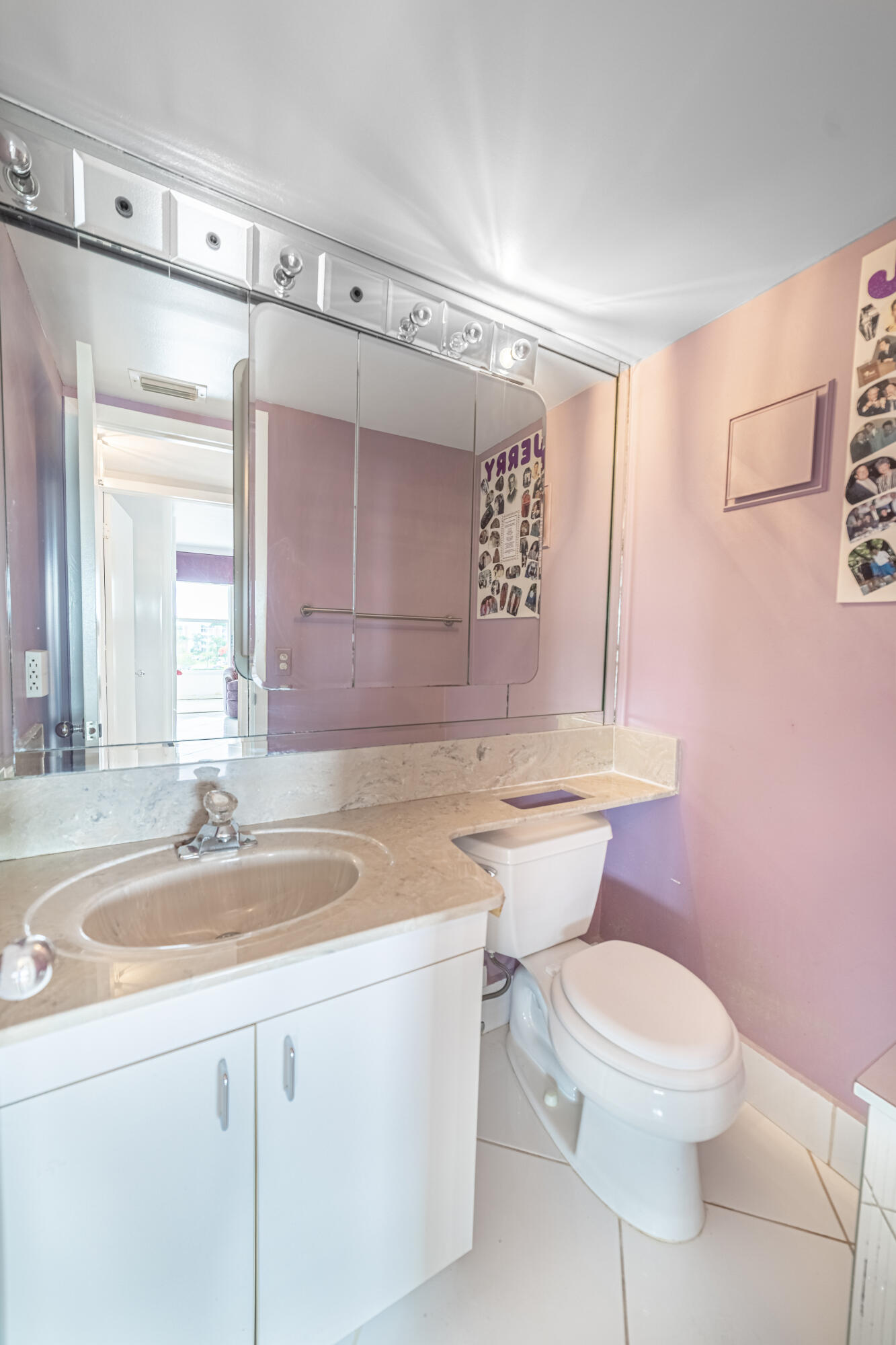 4048 Exeter C, Unit C Boca Raton, FL 33434 - Photo 17 of 25 Bathroom2