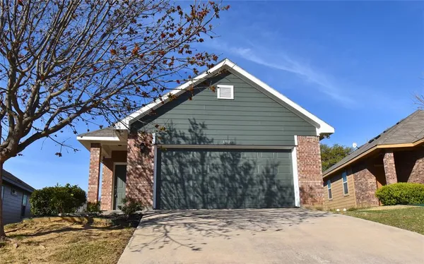 $1,850 | 1110 Story Book Lane, Weatherford, TX 76086