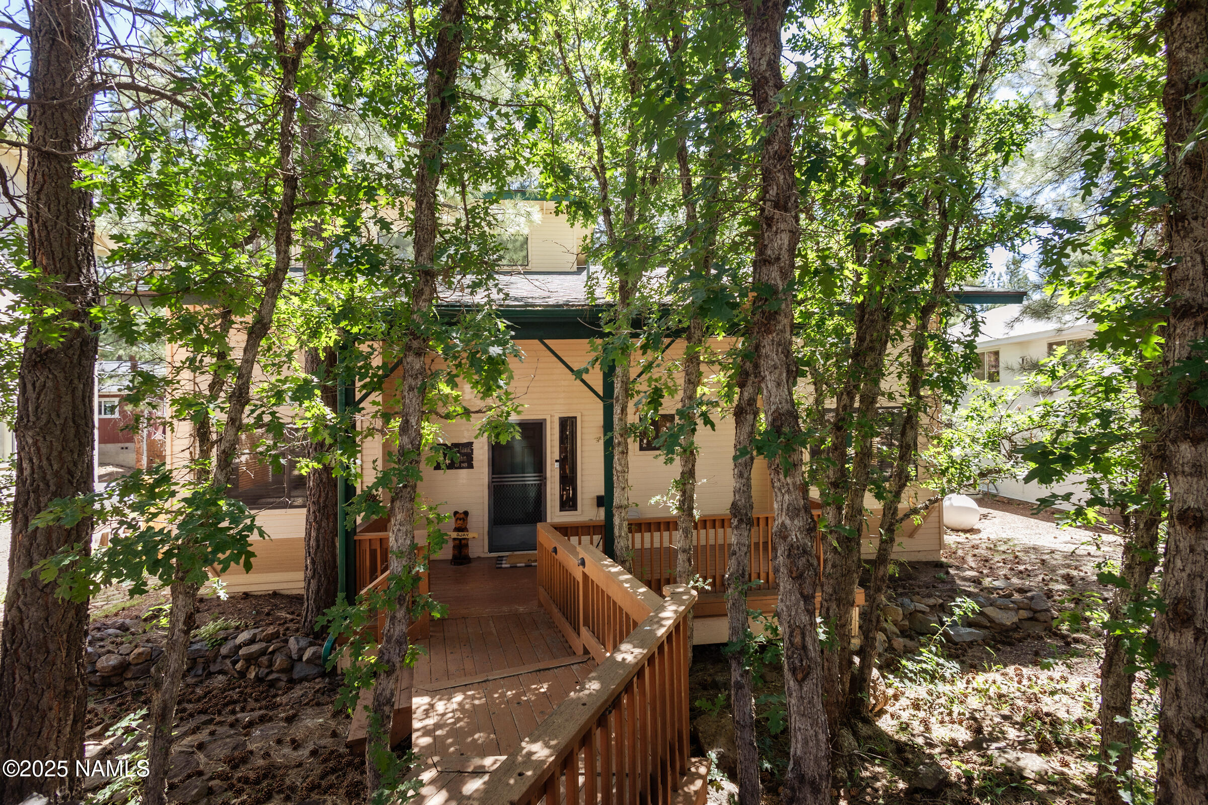 335 Sandia Circle Munds Park, AZ 86017 - Photo 24 of 34 a view of outdoor space and yard