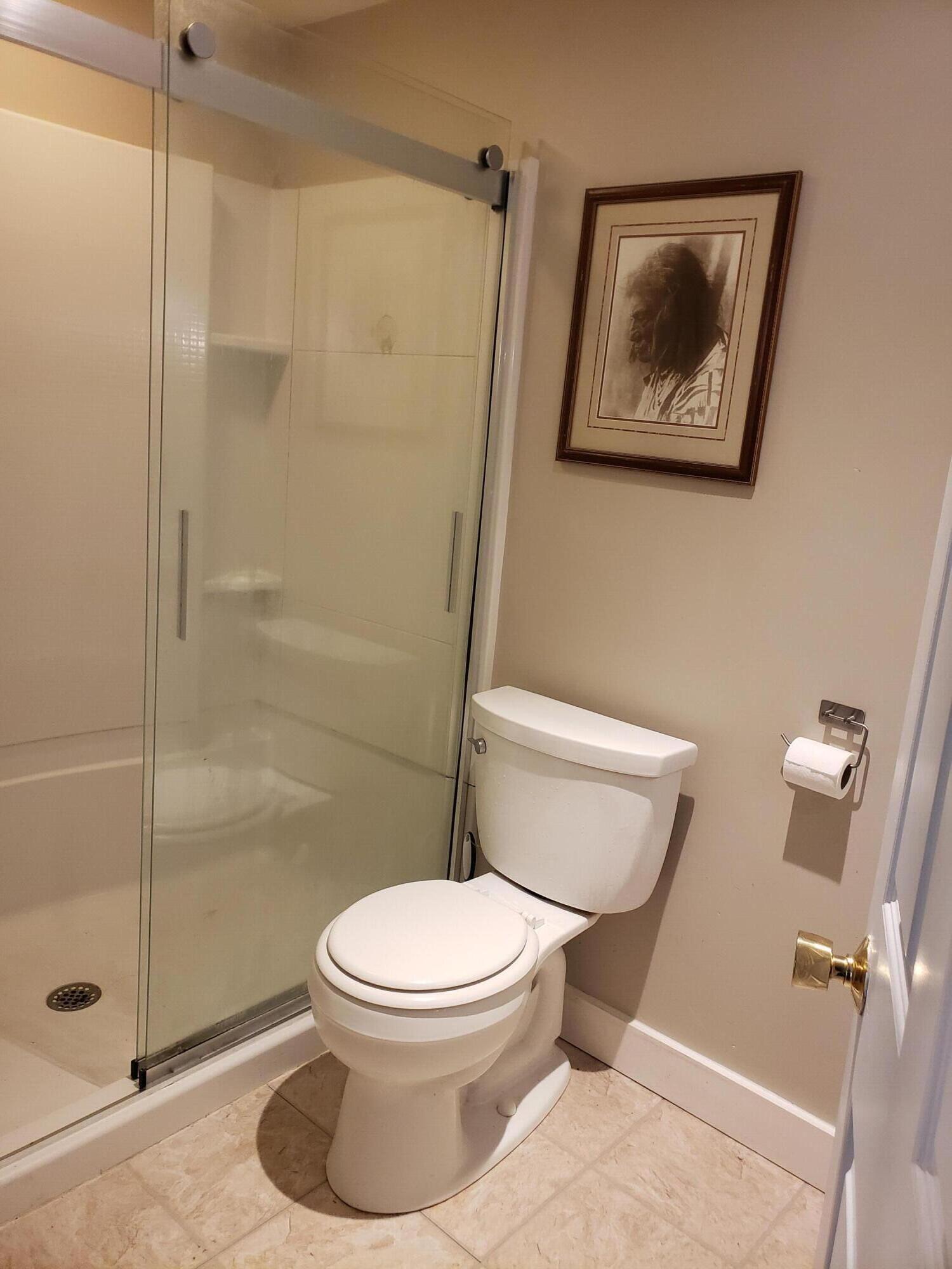 45 Riverside Drive Camden, ME 04843 - Photo 16 of 27 toilet