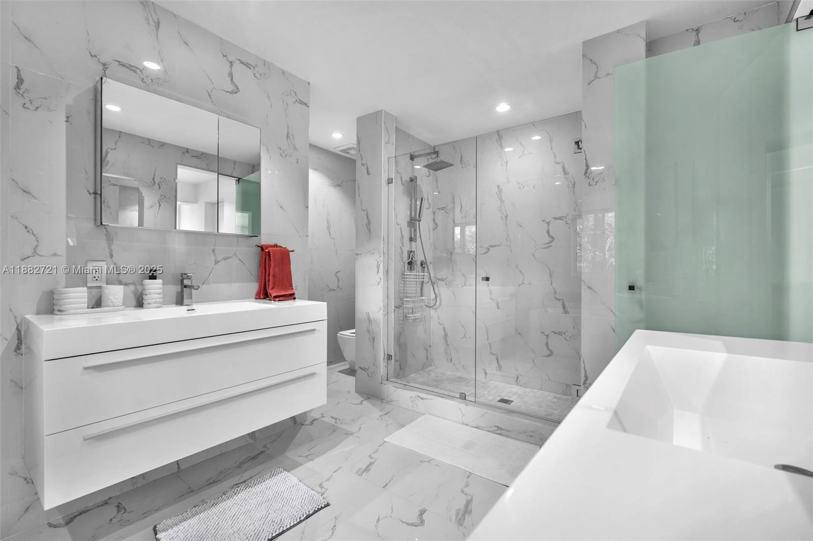 203 Ridgewood Road, Unit 203 Coral Gables, FL 33133 - Photo 26 of 44