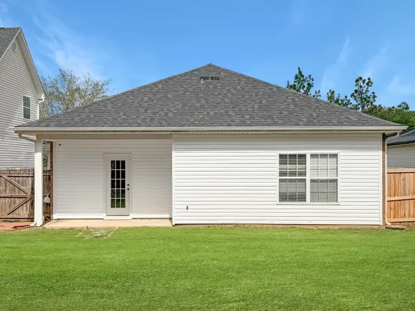 $249,900 | 2490 South Lakeview Drive, Crestview, FL 32536