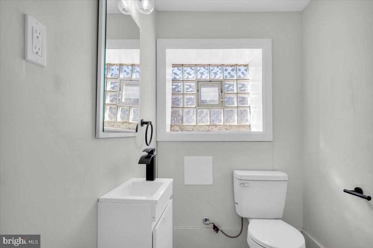 1385 Sanger Street Philadelphia, PA 19124 - Photo 19 of 23