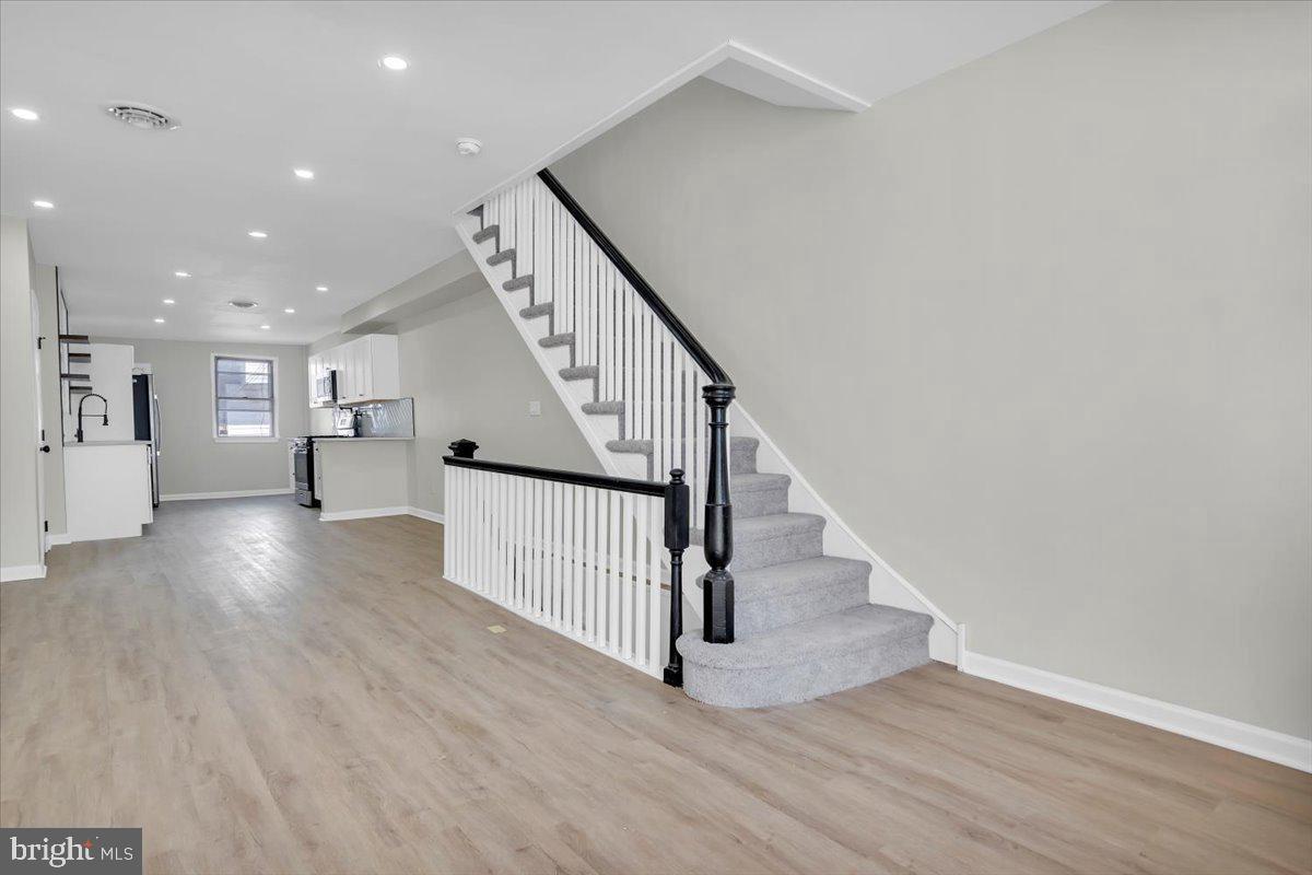 1385 Sanger Street Philadelphia, PA 19124 - Photo 4 of 23