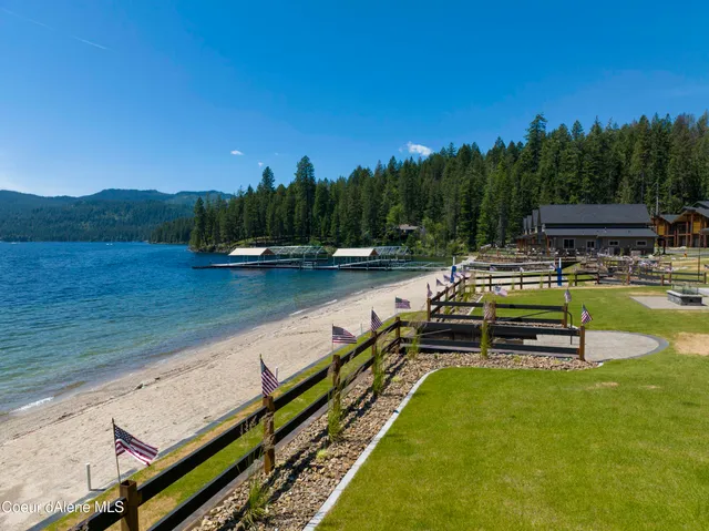 $1,350,000 | 27 Fremont Lane, Nordman, ID 83848
