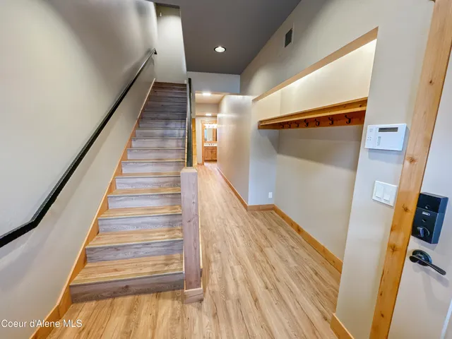 $1,350,000 | 27 Fremont Lane, Nordman, ID 83848