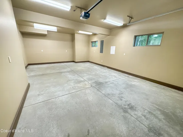 $1,350,000 | 27 Fremont Lane, Nordman, ID 83848