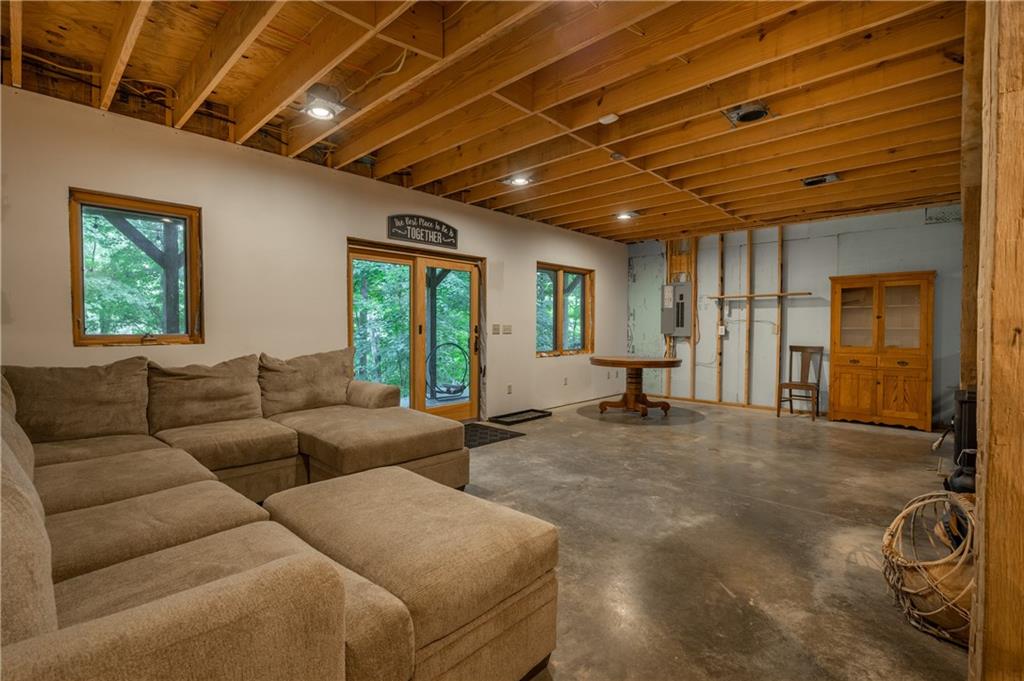 1638 Dunaway Road Morgantown, IN 46160 - Photo 33 of 56 Gallery Image 33