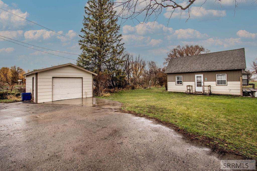 41 Riverside Road South Blackfoot, ID 83221 - Photo 1 of 1 Main View