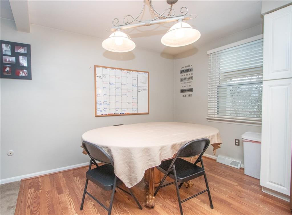 1364 Sharon Road Beaver, PA 15009 - Photo 6 of 18 Dining Area