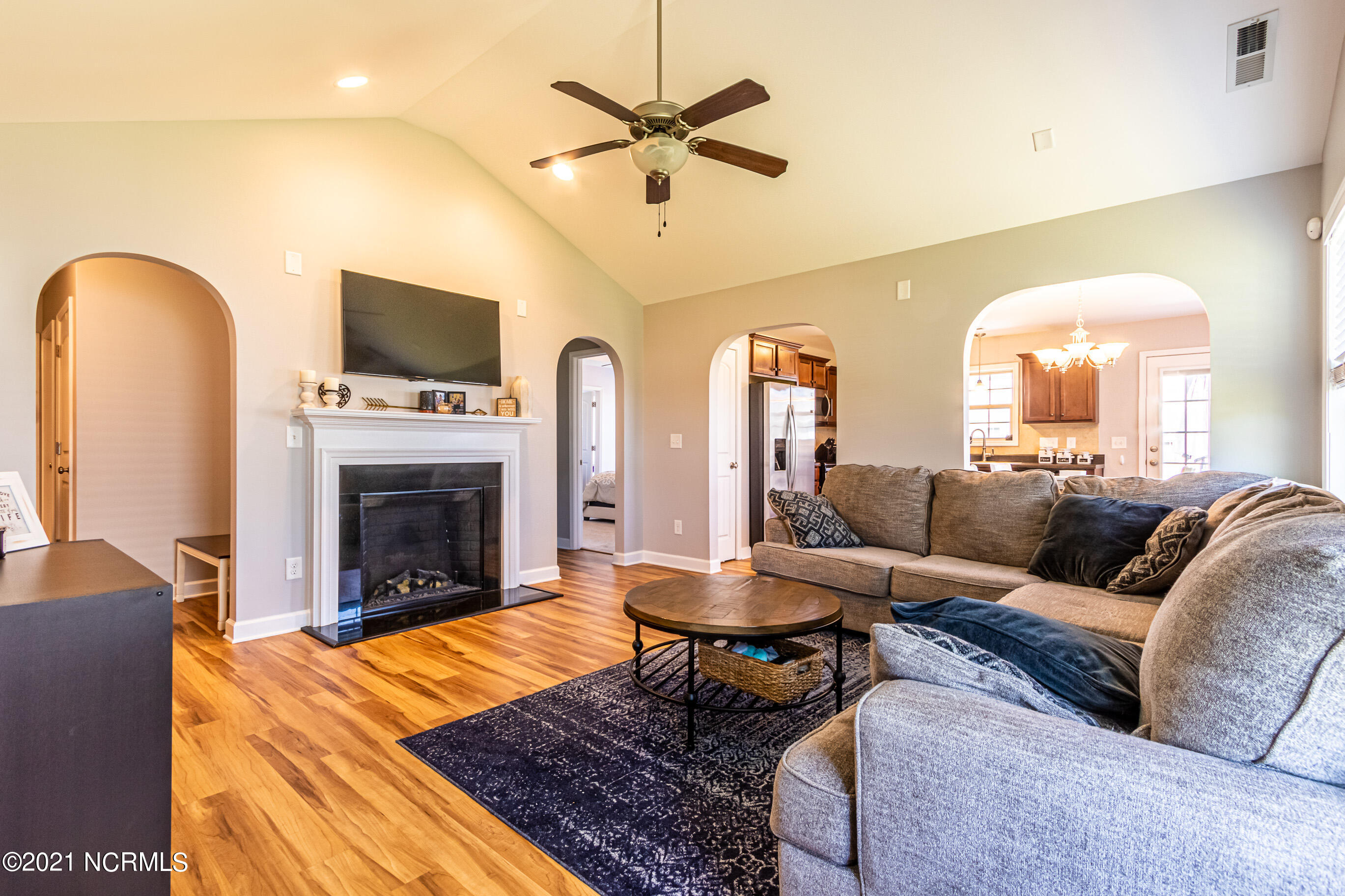 264 Merin Height Road Jacksonville, NC 28546 - Photo 4 of 29 Rebecca (10 of 13)