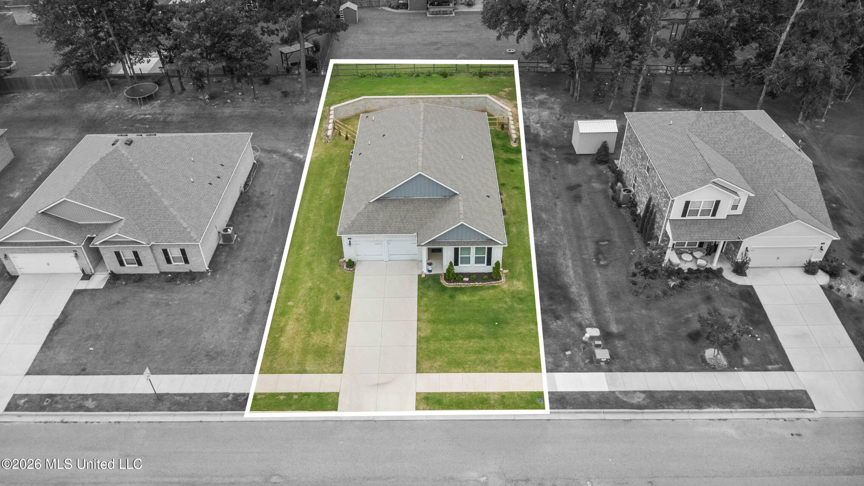 2091 Hyacinth Lane Hernando, MS 38632 - Photo 30 of 32 31_dji_0015_print lot lines