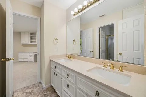$1,199,000 | 4900 Cedar Street, Bellaire, TX 77401