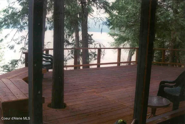 $1,249,500 | 20 Bartoo Is Shore, Coolin, ID 83821