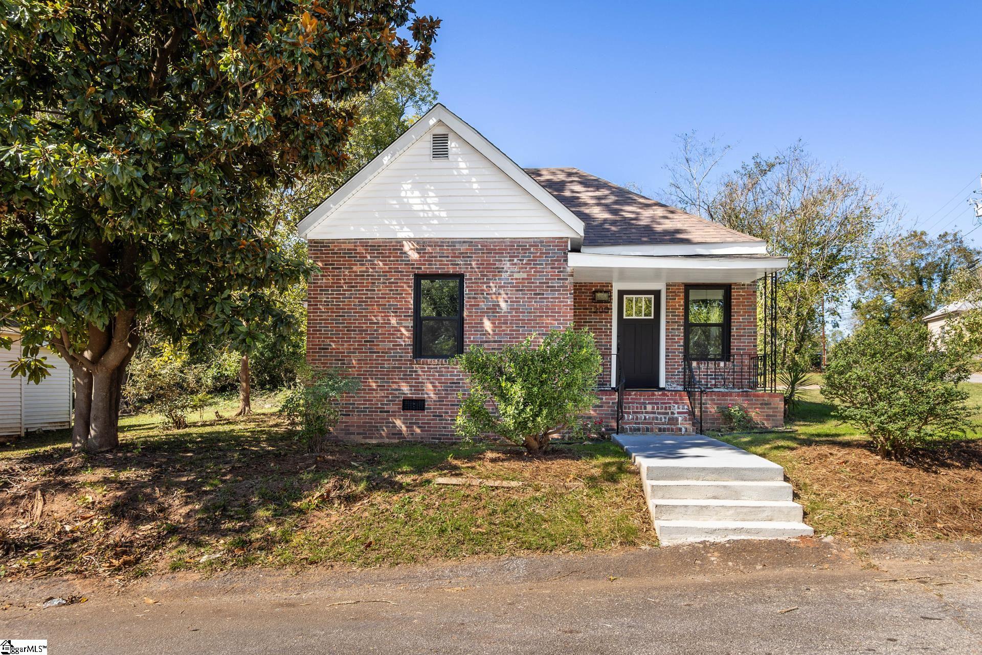 200 Reed Street Laurens, SC 29360 - Photo 3 of 28 Gallery Image 3