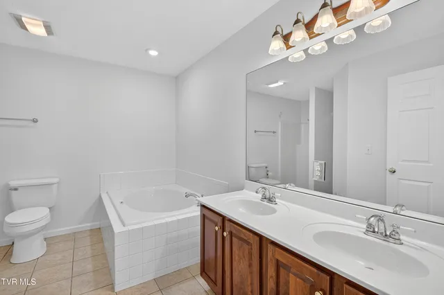 $259,000 | 16311 Chase Lane, Abingdon, VA 24210