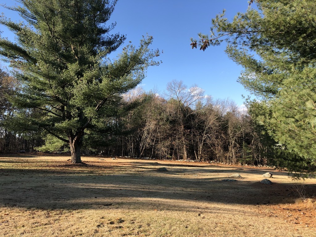28 South Acton Road Stow, MA 01775 - Photo 3 of 12