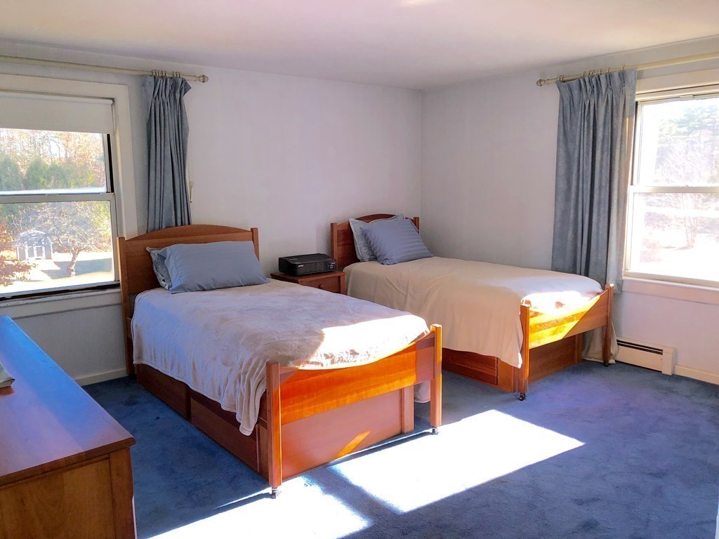 28 South Acton Road Stow, MA 01775 - Photo 6 of 12