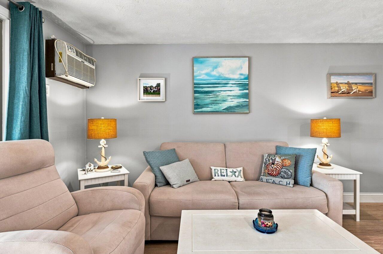 1801 Post Road, Unit 161 Wells, ME 04090 - Photo 9 of 24 032-1801living
