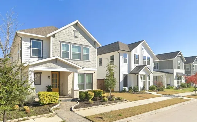 $10,001 | 318 East 2nd Street, Irving, TX 75060