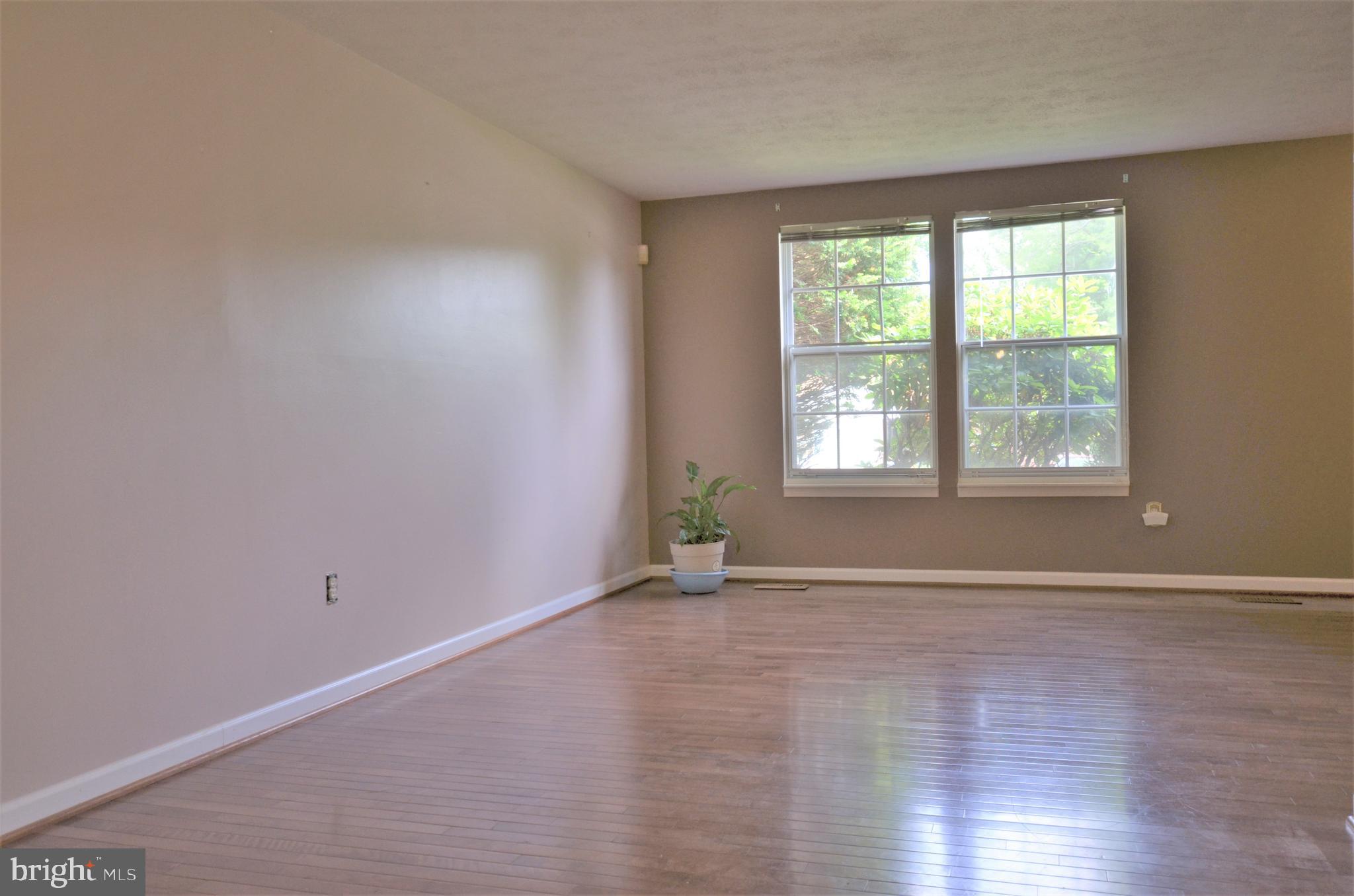 4713 Hawksbury Road Baltimore, MD 21208 - Photo 16 of 36