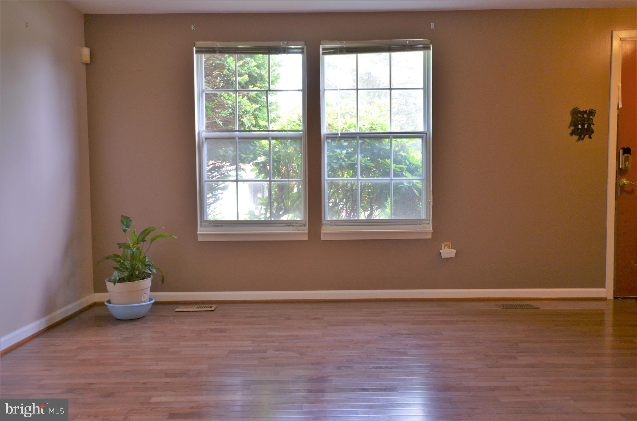 4713 Hawksbury Road Baltimore, MD 21208 - Photo 17 of 36