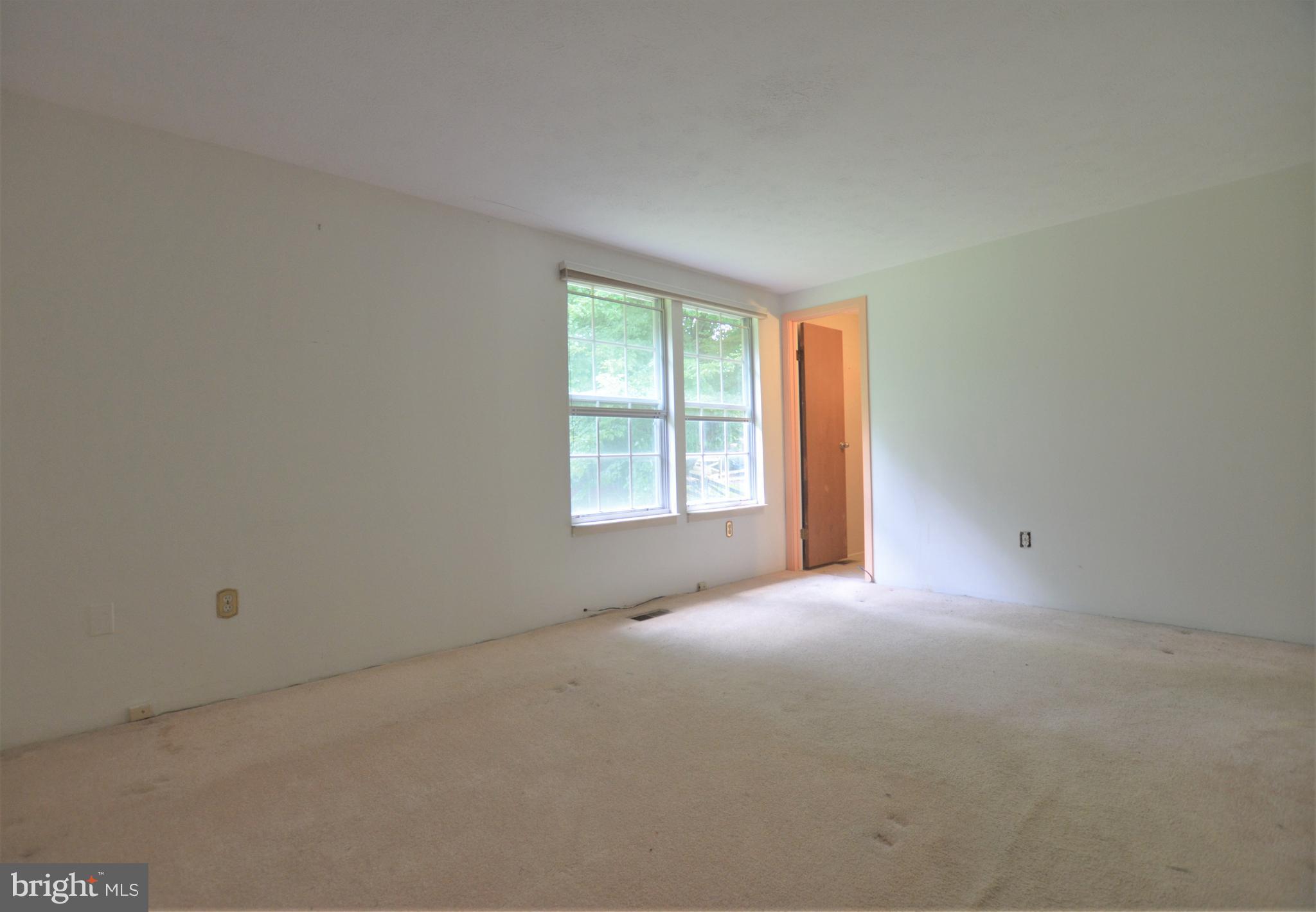 4713 Hawksbury Road Baltimore, MD 21208 - Photo 19 of 36