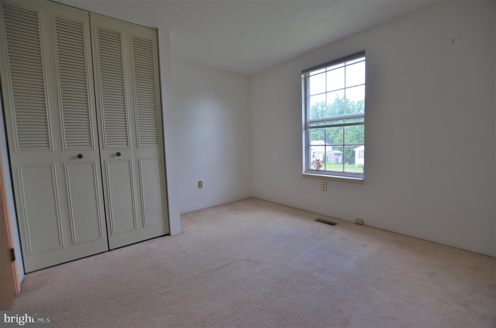 4713 Hawksbury Road Baltimore, MD 21208 - Photo 23 of 36