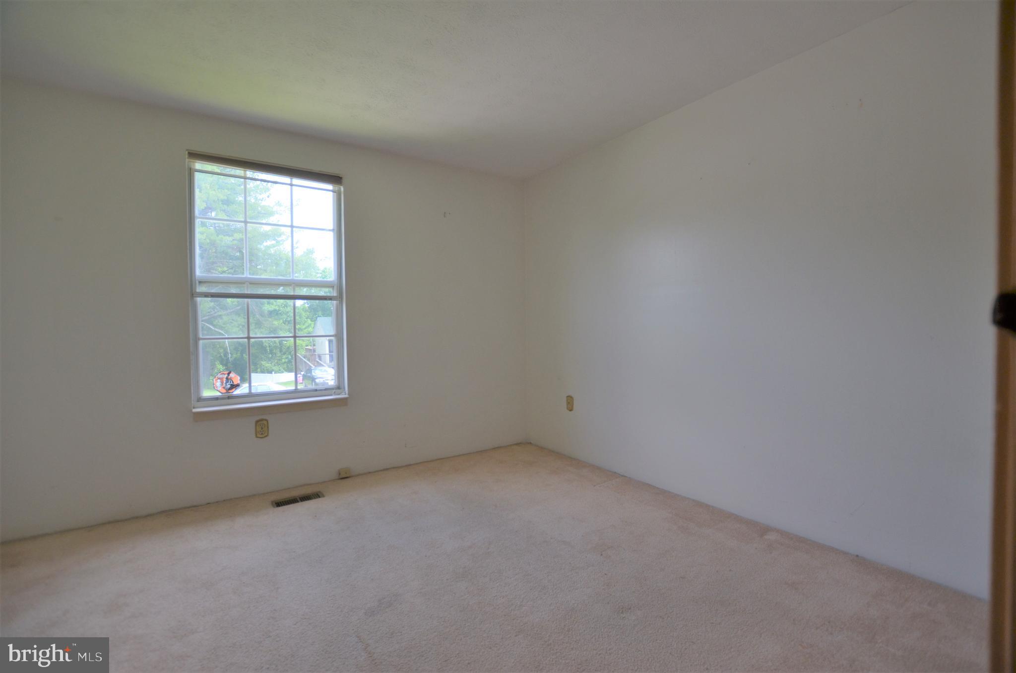 4713 Hawksbury Road Baltimore, MD 21208 - Photo 24 of 36