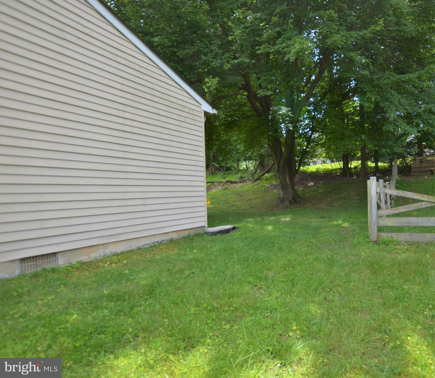 4713 Hawksbury Road Baltimore, MD 21208 - Photo 33 of 36